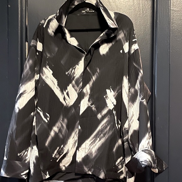 ZARA PRINTED PLEATED EFFECT OVERSHIRT - Picture 2 of 7